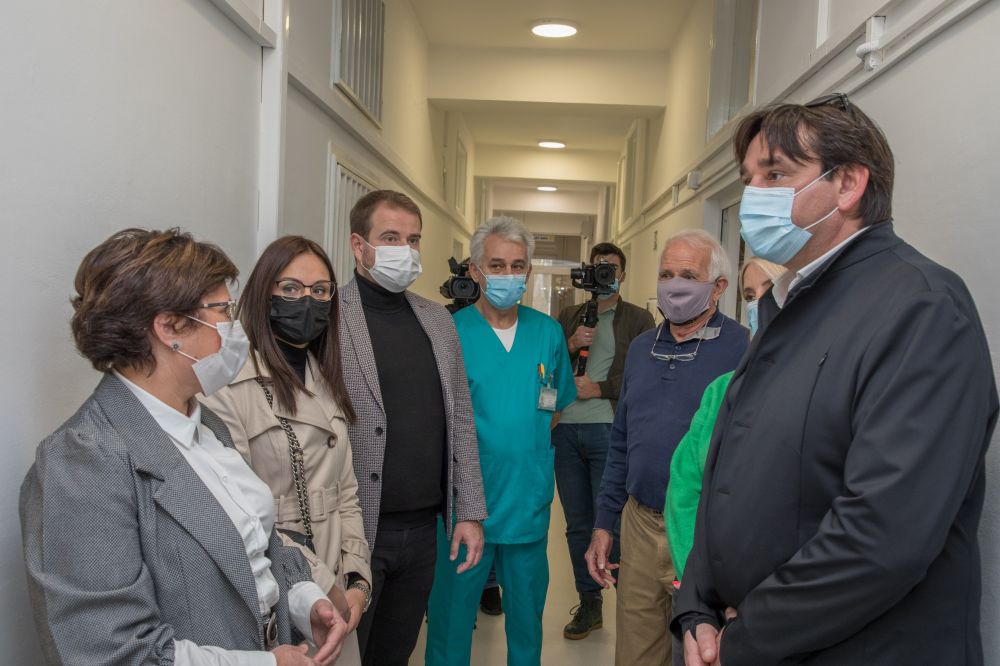 Complete renovation of the Outpatient Department for oncology patients  in Kruševac through the donation worth over RSD 15 million, made by  Mrs Anka Erne, Kruševac-born long-time donator of the Divac Foundation 