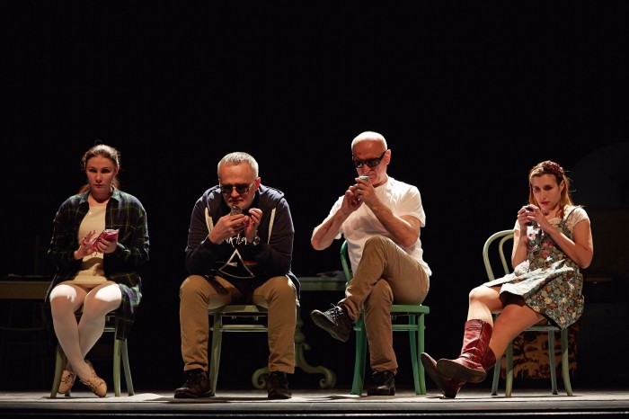 Predstava "Jučer sam se sjetio plave" Kazališta slijepih i slabovidih odigrana u Beogradu