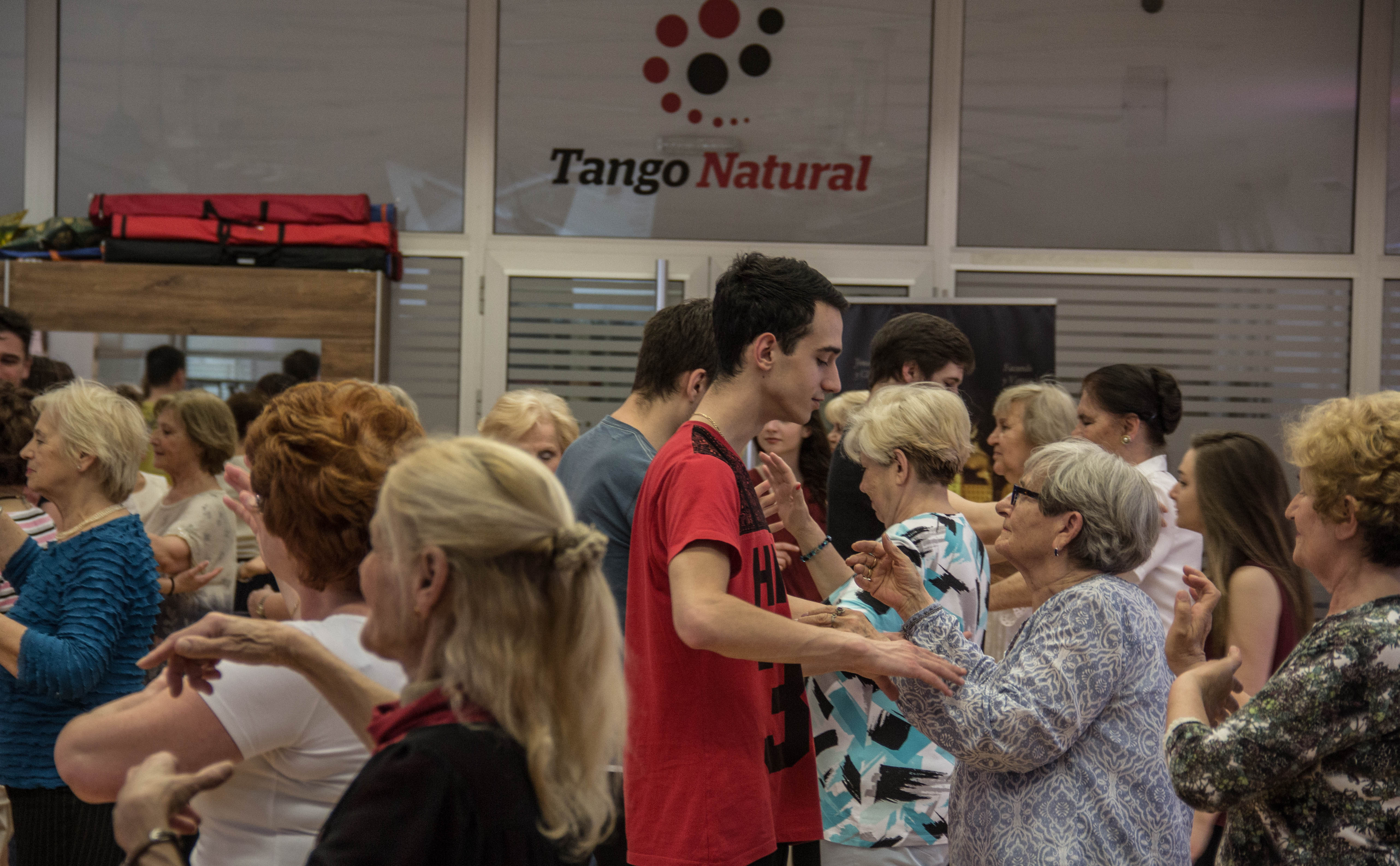 Međugeneracijska radionica tango plesa