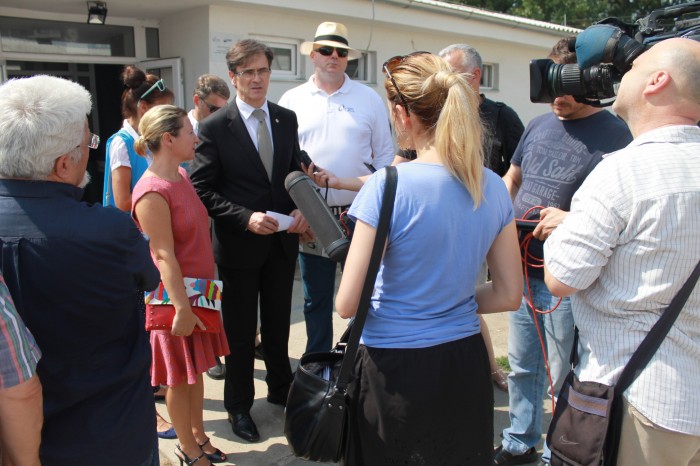 Poseta centru za azil Krnjača povodom obnove 13 baraka