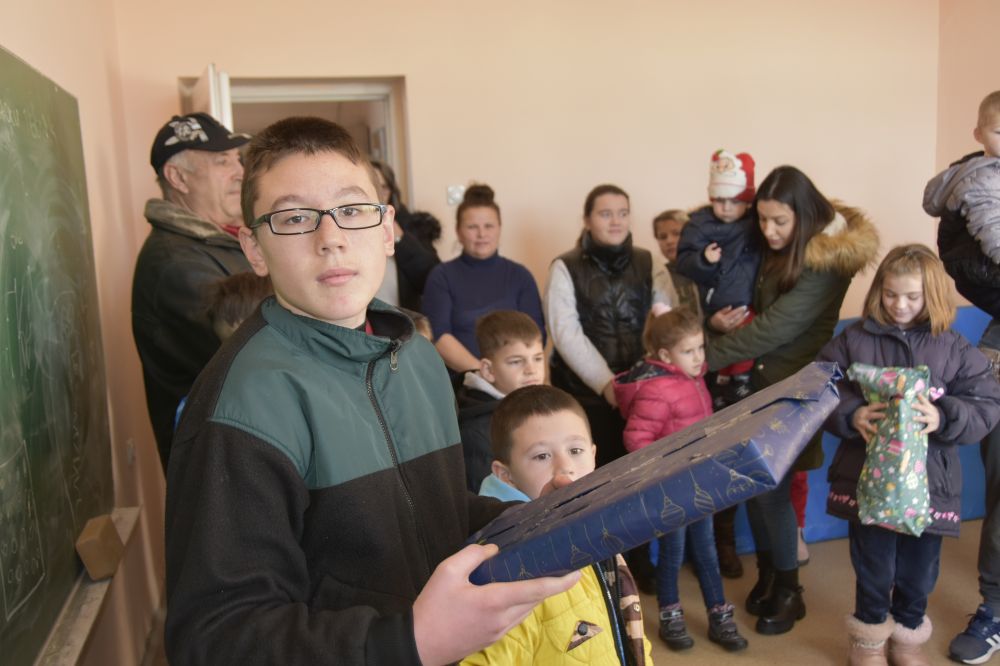 Two million dinars of support to rural schools throughout Serbia