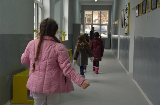 Obnovljena škola u Burovcu