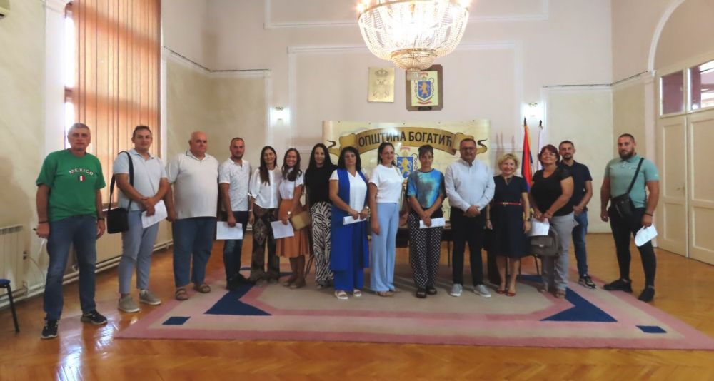 Petnaest poljoprivrednih proizvođača iz Bogatića dobija plastenike za unapređenje proizvodnje