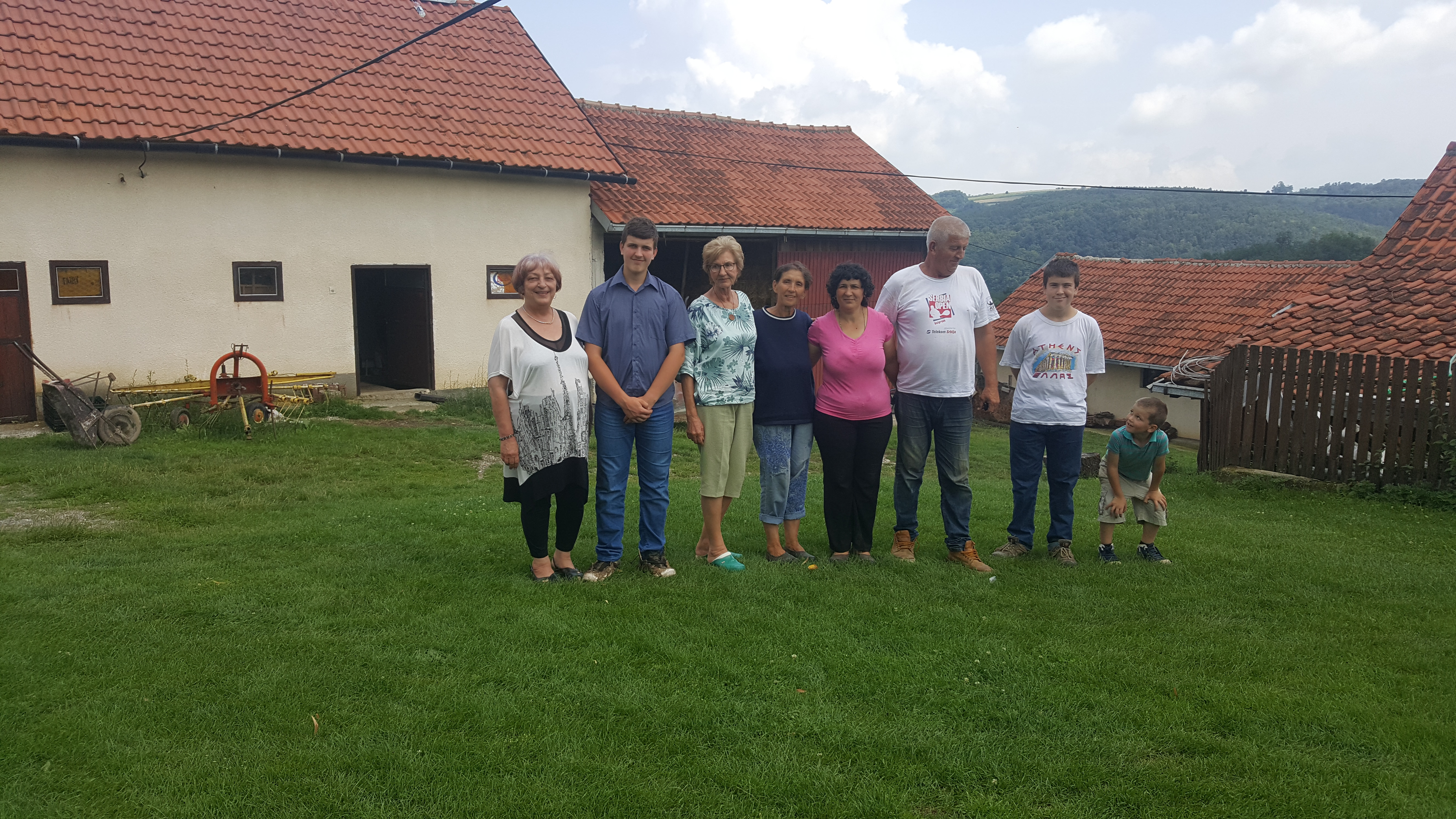 Stefanovićima iz sela Žabari kod Valjeva olakšana poljoprivredna proizvodnja