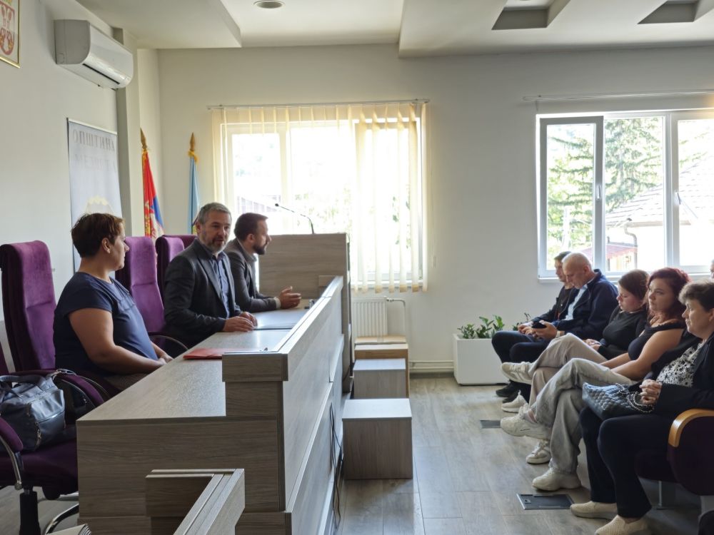 Trideset sedam poljoprivrednih proizvođača iz Medveđe dobija plastenike