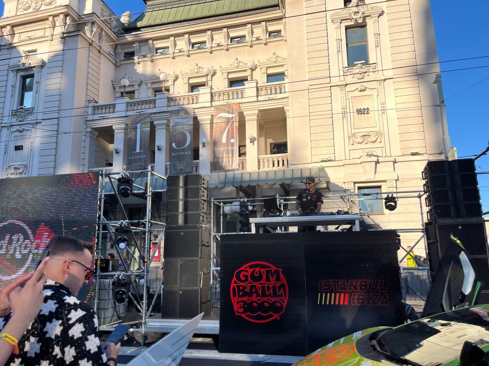 Gumball 3000 Foundation Supports Divac Scholarships for Serbian High School Students