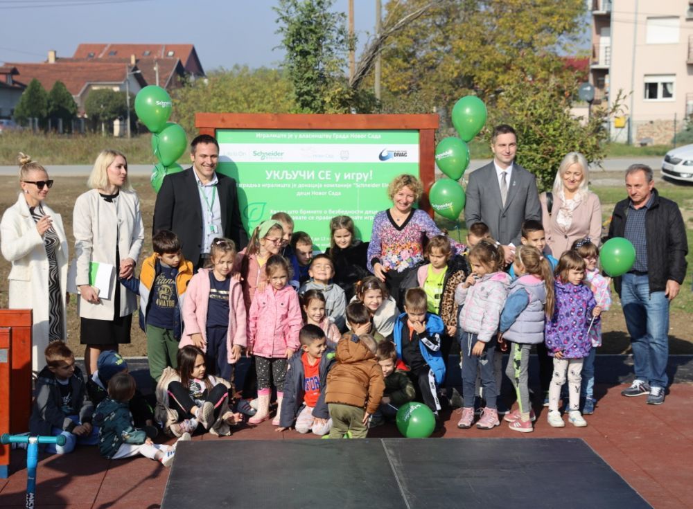 Schneider Electric Hub uz podršku Fondacije Ana i Vlade Divac obezbedili izgradnju dečijeg igrališta
