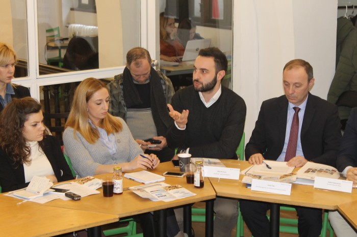 Na okruglom stolu "Učešće mladih u privredi Srbije" Fondacija je predstavila rezultate istraživanja "Ekonomska uključenost mladih u Srbiji"