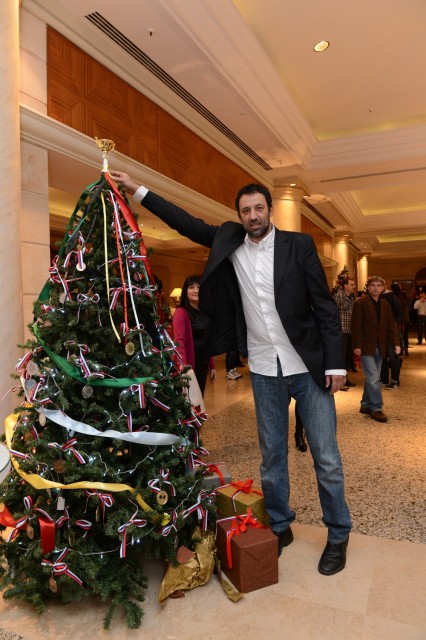 Izbor najlepše okićene jelke u hotelu Hajat