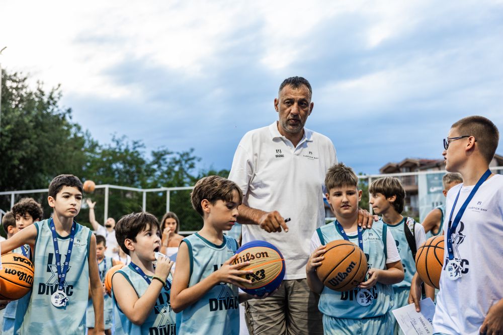 Fondacija Ana i Vlade Divac i Luštica Bay okupili mlade košarkaše na šestom Košarkaškom kampu