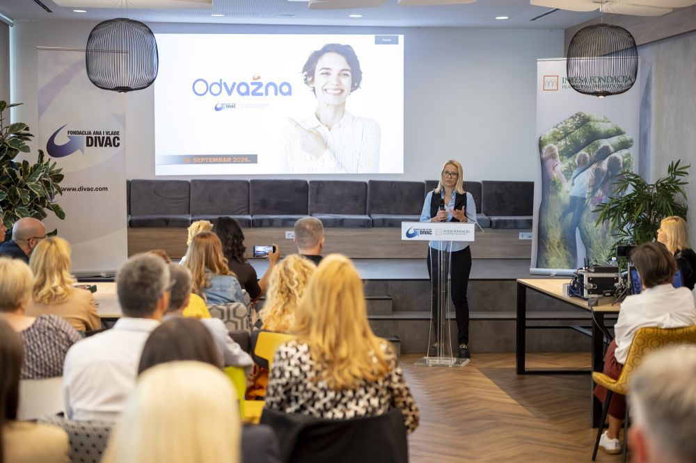 Šesnaest preduzetnica predstavilo svoje proizvode i usluge na mini sajmu ženskog preduzetništva