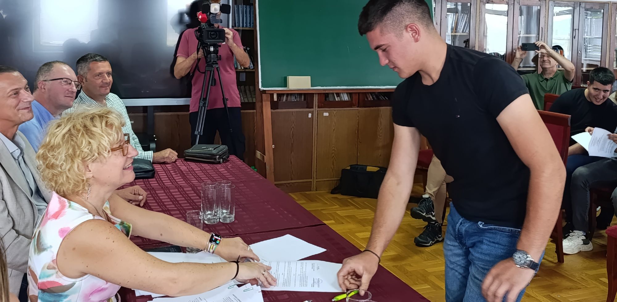 4,98 miliona dinara za 20 mladih maturanata i maturantkinja iz poljoprivredne škole u Požegi 
